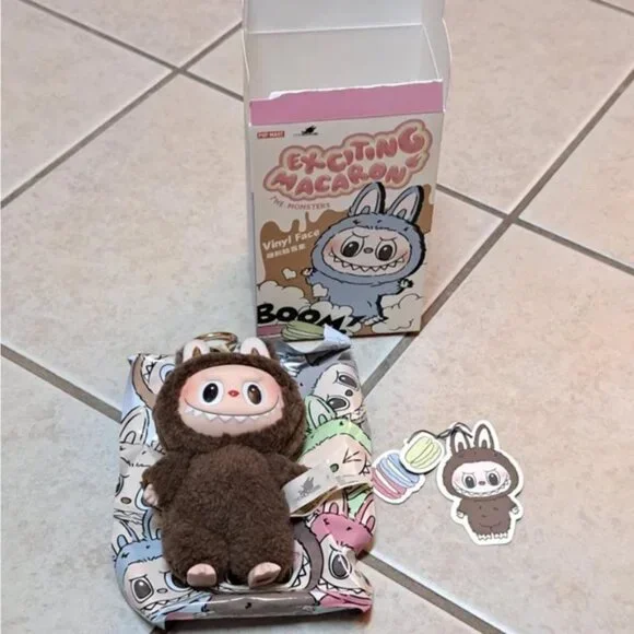 ぬいぐるみ・マスコット exciting macaron LABUBU secret(cocoa) AUTHENTIC* Pop Mart Labubu Exciting Macaron Chestnut Cocoa